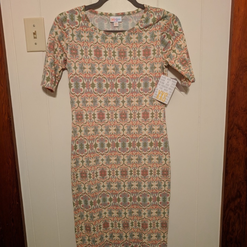 XXS Julia Lularoe